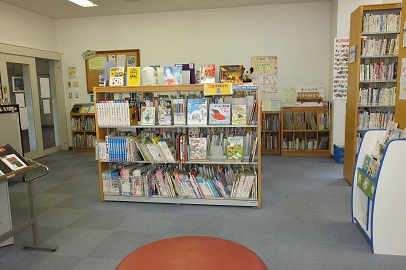 写真画像：旭地区センター図書室の館内