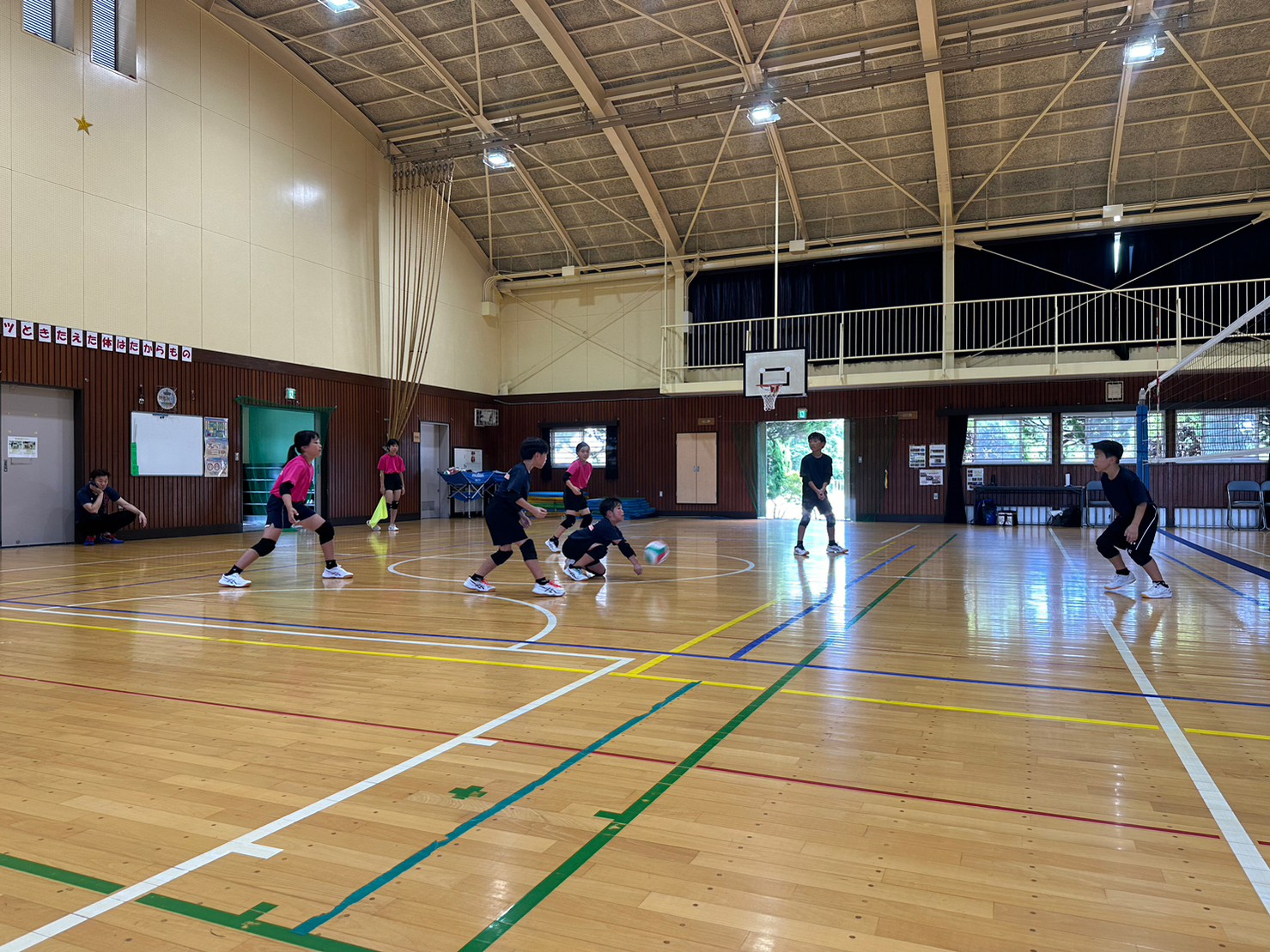 写真画像：吉川栄ジュニアバレーボールチーム